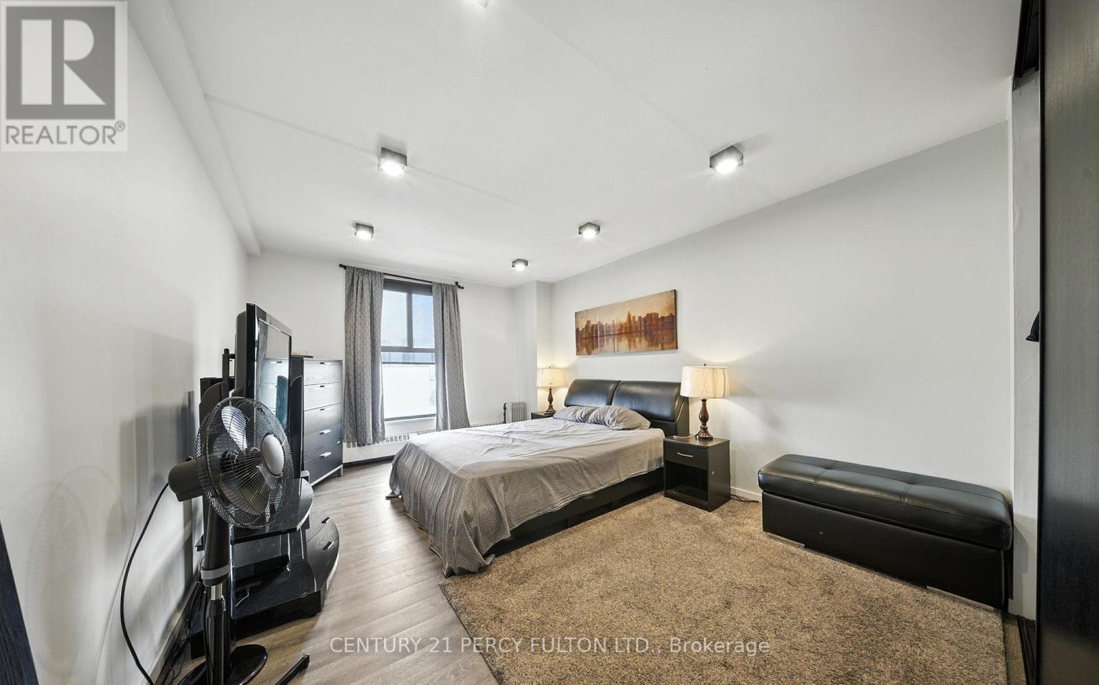 1212 - 2 Glamorgan Avenue, Toronto, Ontario  M1P 2M8 - Photo 11 - E14128192