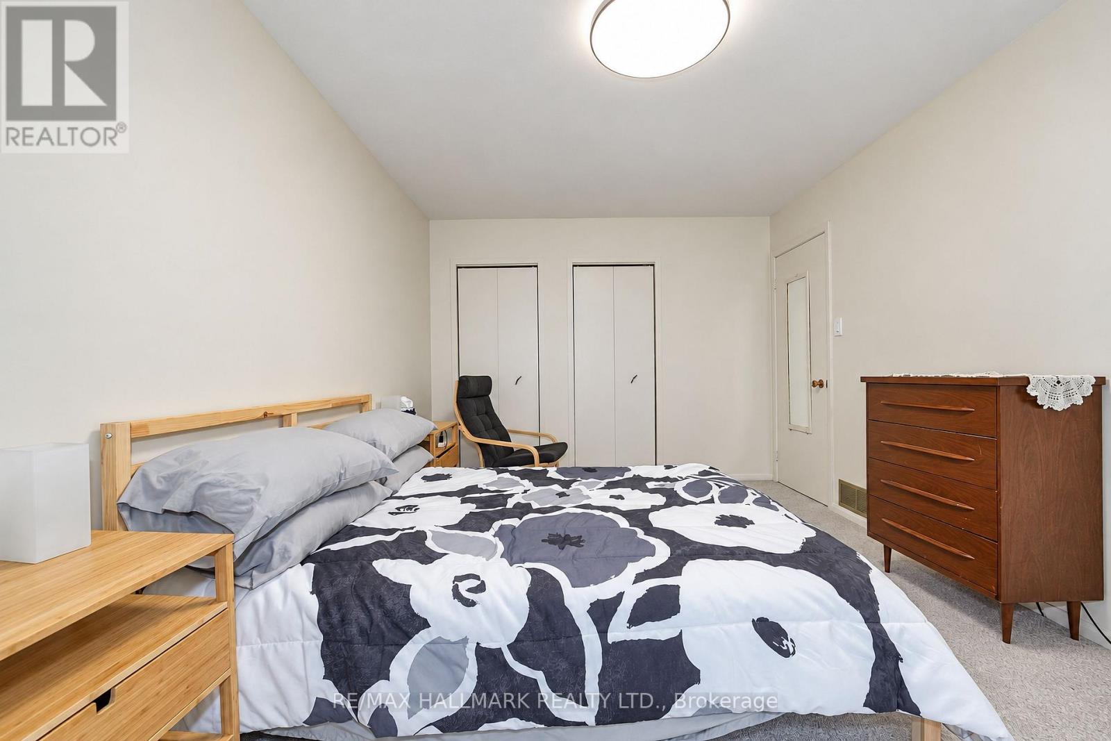 21 Queenscourt Drive, Toronto, Ontario  M1T 2J4 - Photo 25 - E14128260