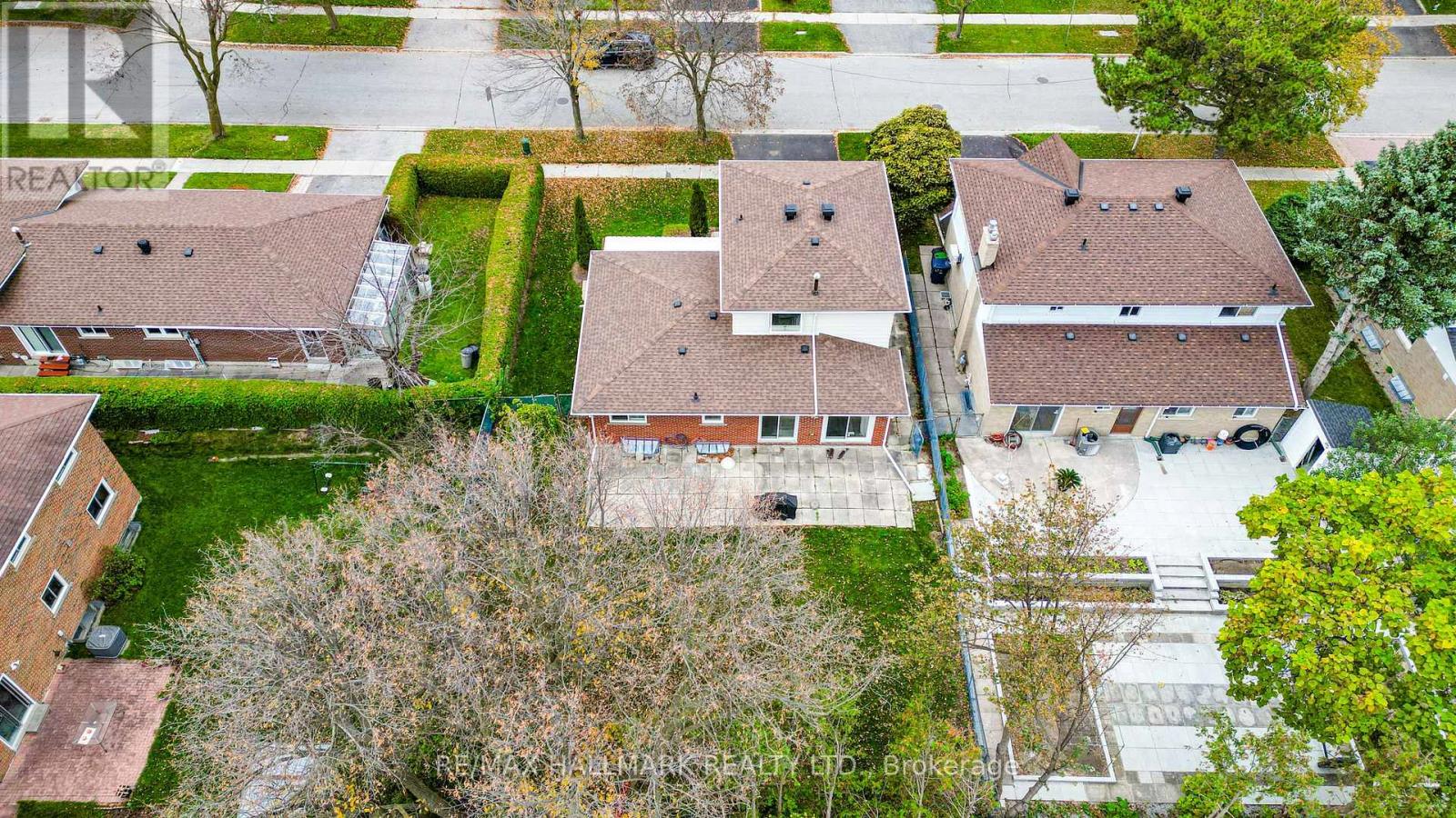 21 Queenscourt Drive, Toronto, Ontario  M1T 2J4 - Photo 47 - E14128260