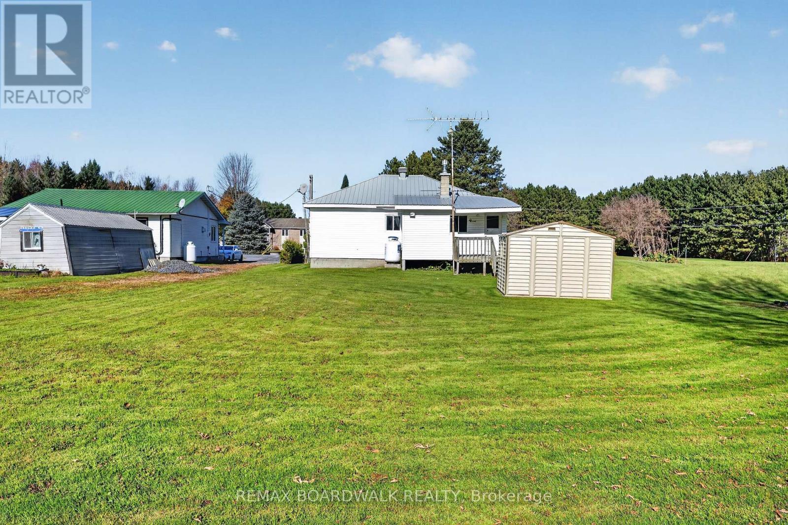 637 Route 400 Route E, The Nation, Ontario  K0A 1M0 - Photo 20 - X14128252
