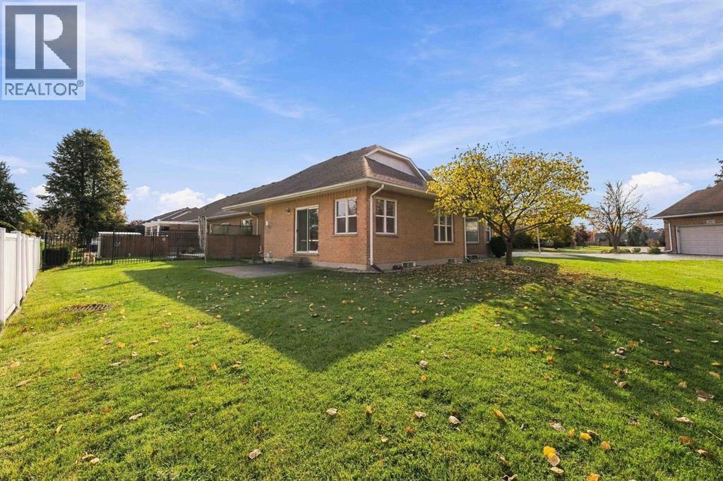 27 Michael Snow Court, Sarnia, Ontario  N7W 1B8 - Photo 39 - 26026549