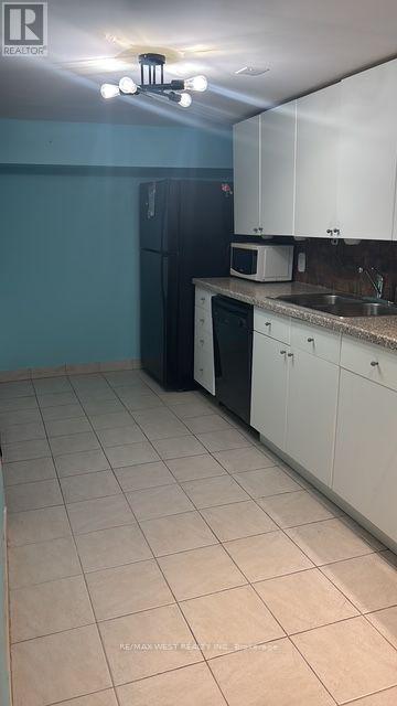 241 Ashlar Road, Richmond Hill, Ontario  L4C 2W7 - Photo 24 - N13790004
