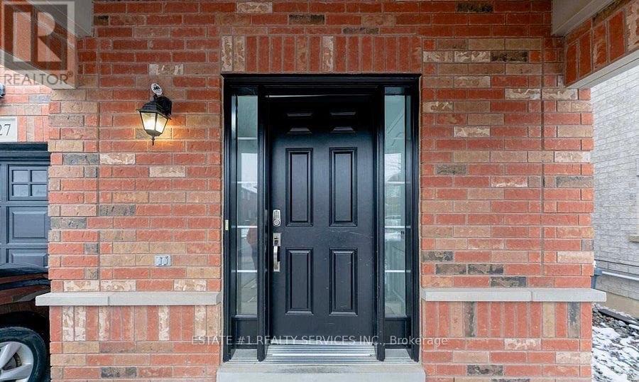 27 Thornbush Boulevard, Brampton, Ontario  L7A 0K5 - Photo 2 - W14126962