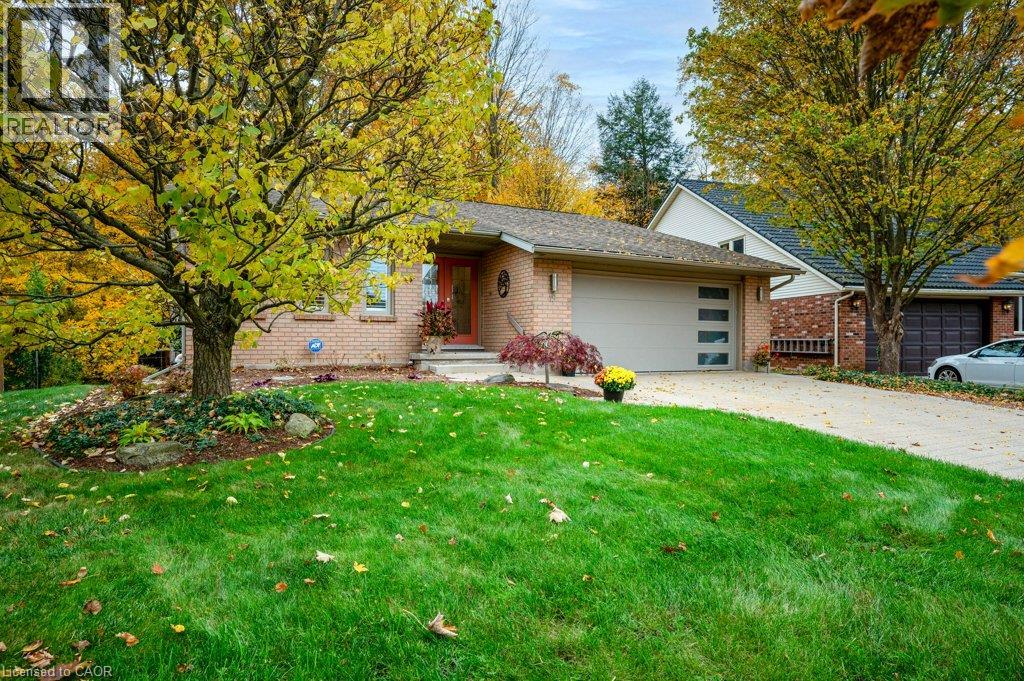 19 Kilbirnie Court, Kitchener, Ontario  N2R 1B7 - Photo 2 - 40872687