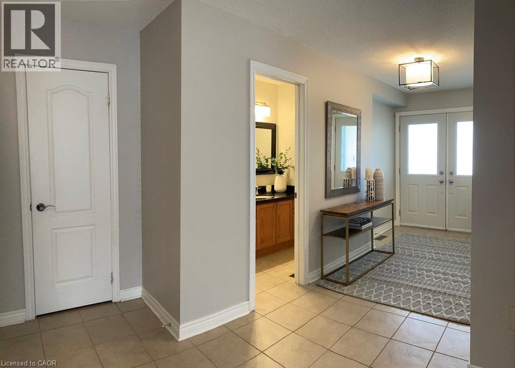 831 Tenth Street, Mississauga, Ontario  L5E 1S7 - Photo 4 - 40874879