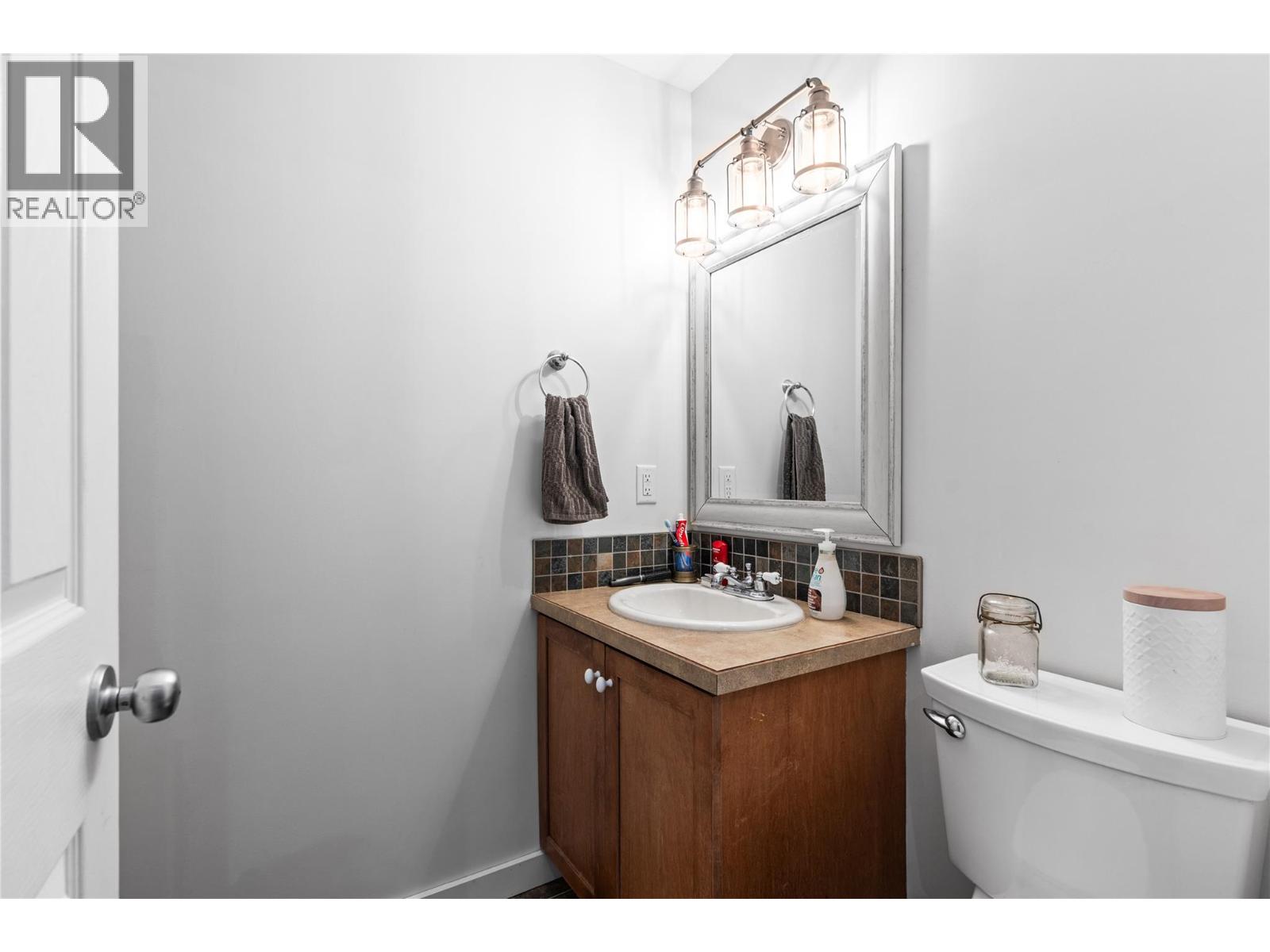 6459 L & A Road, Vernon, British Columbia  V1B 3T8 - Photo 35 - 10404721