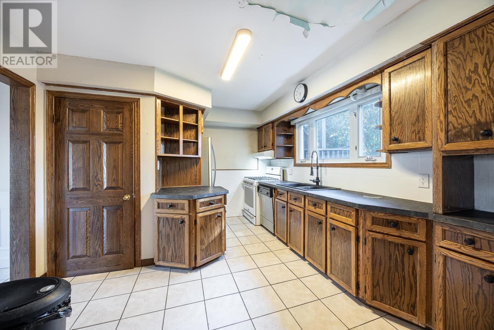 122 Lewis Rd, Sault Ste. Marie, Ontario  P6A 4G4 - Photo 7 - SM263015