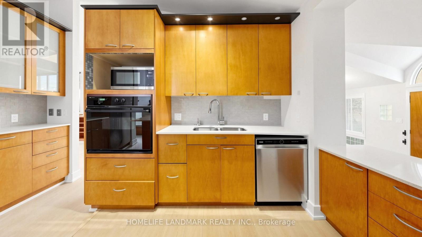 1 Malabar Place, Toronto, Ontario  M3B 1A4 - Photo 12 - C14120552