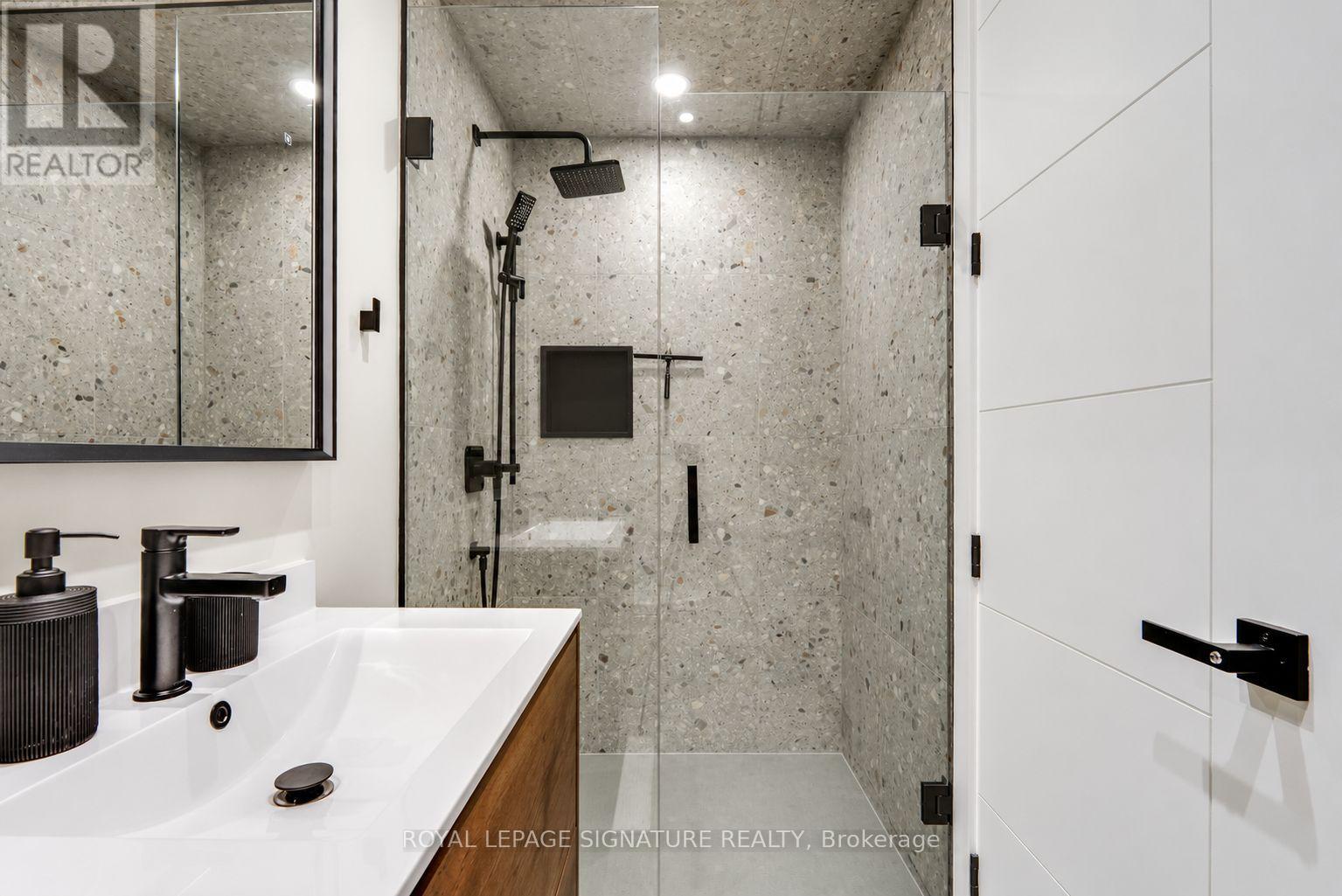 182 Beatrice Street, Toronto, Ontario  M6G 3G1 - Photo 21 - C14126782