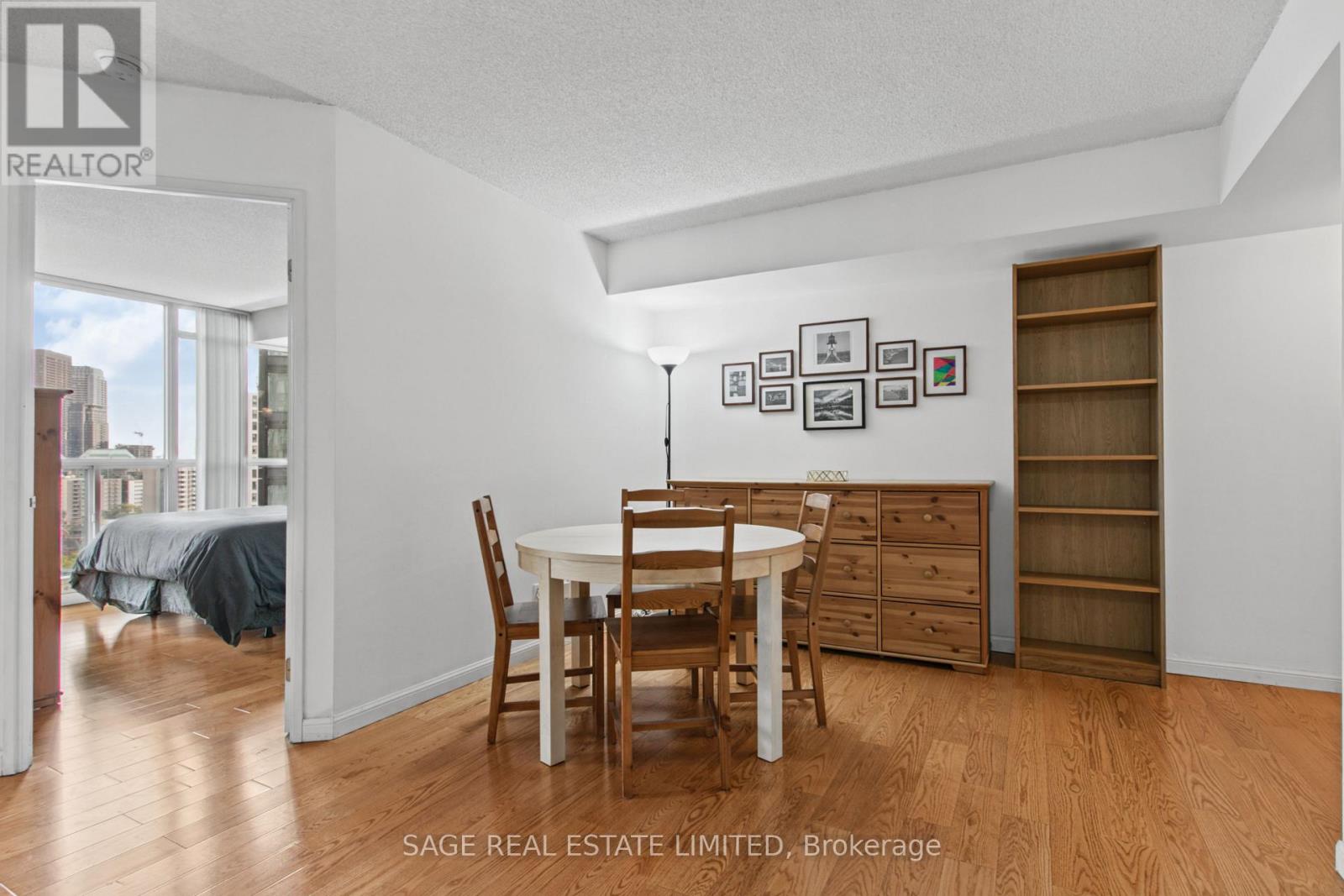 1909 - 24 Wellesley Street W, Toronto, Ontario  M4Y 2X6 - Photo 18 - C14128204
