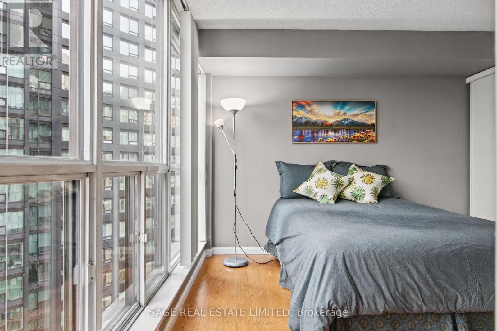 1909 - 24 Wellesley Street W, Toronto, Ontario  M4Y 2X6 - Photo 29 - C14128204