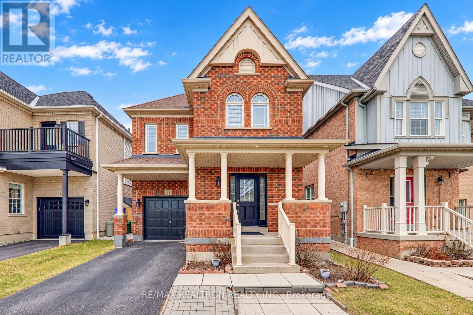 11 Middlecote Drive, Ajax, Ontario  L1T 0A4 - Photo 2 - E14128050