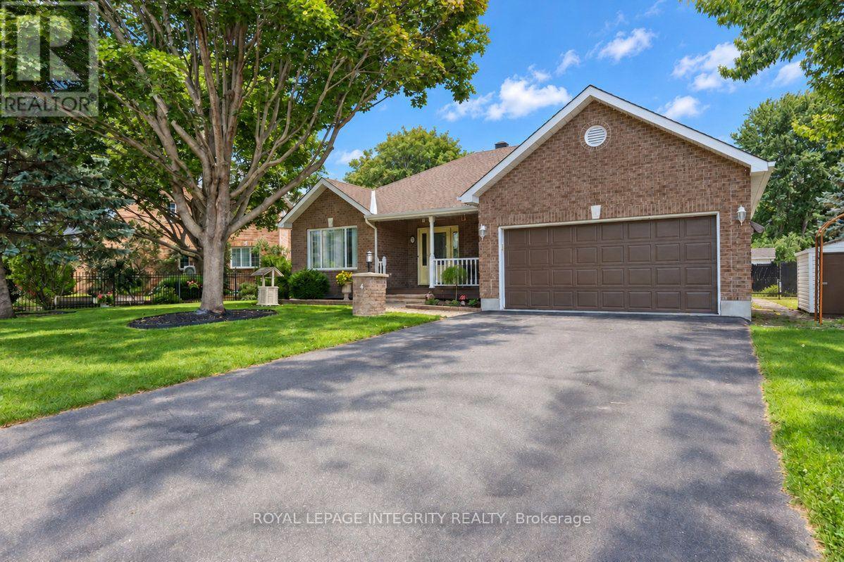 4 Mary Hill Crescent, Ottawa, Ontario  K0A 2Z0 - Photo 2 - X14030690