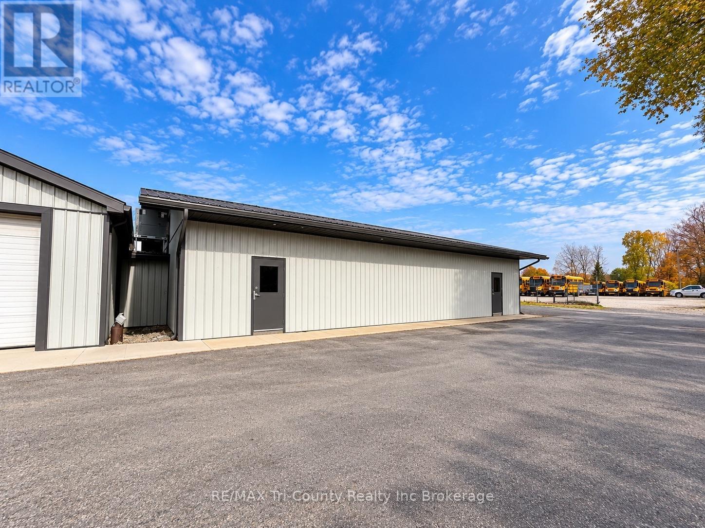 260 Tillson Avenue, Tillsonburg, Ontario  N4G 3B5 - Photo 2 - X14128334