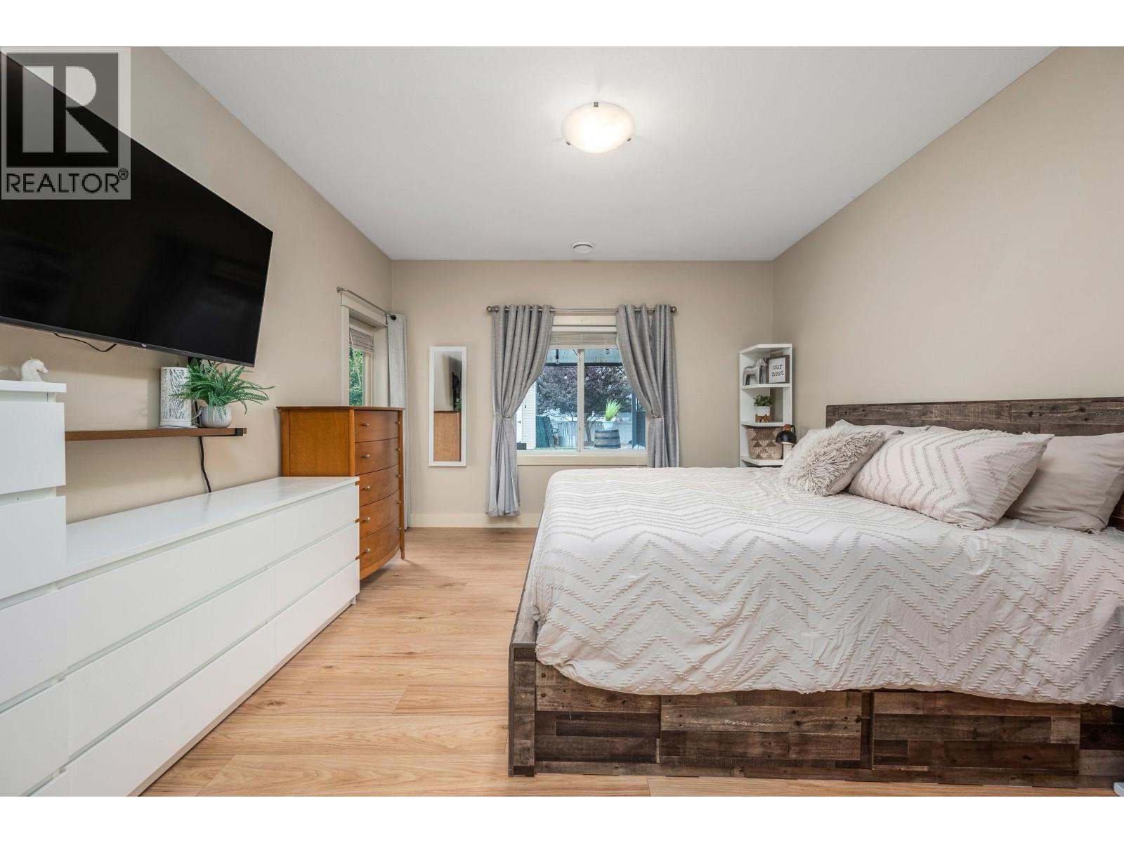 6665 Tronson Road, Vernon, British Columbia  V1T 4Y8 - Photo 14 - 10404601