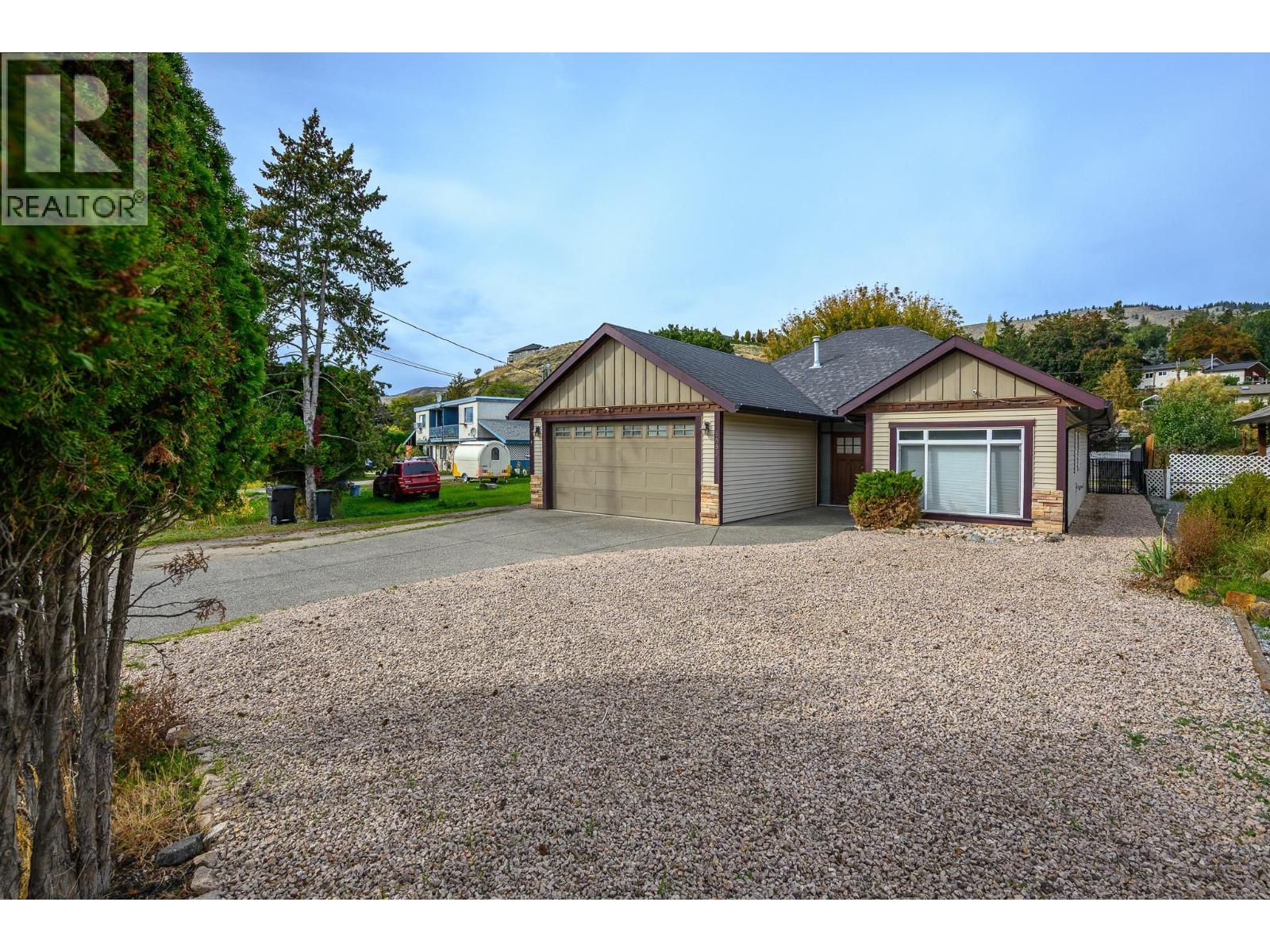 6665 Tronson Road, Vernon, British Columbia  V1T 4Y8 - Photo 2 - 10404601