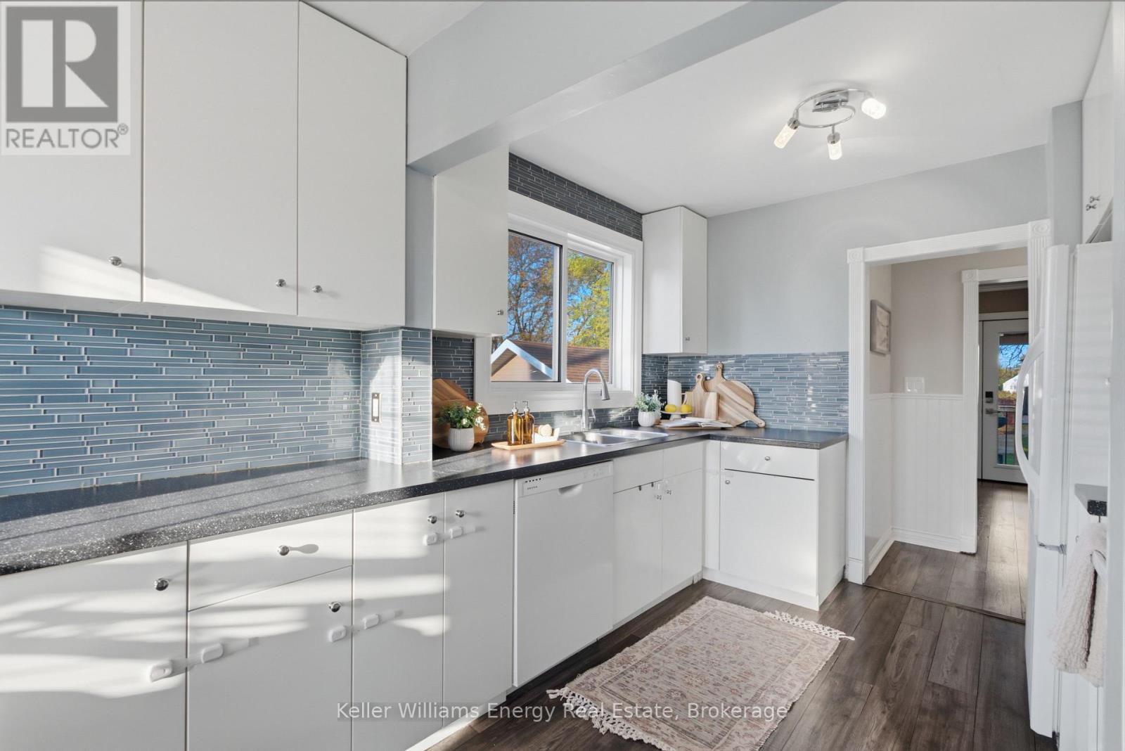 359 Ritson Road N, Oshawa, Ontario  L1G 5P9 - Photo 8 - E14128466