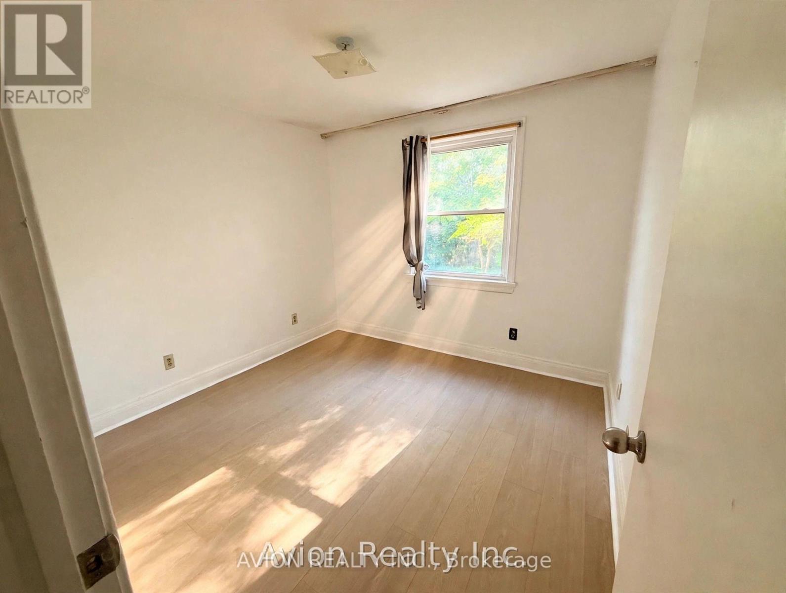 58 Abitibi Avenue, Toronto (Newtonbrook East), Ontario  M2M 2V4 - Photo 13 - C14128352