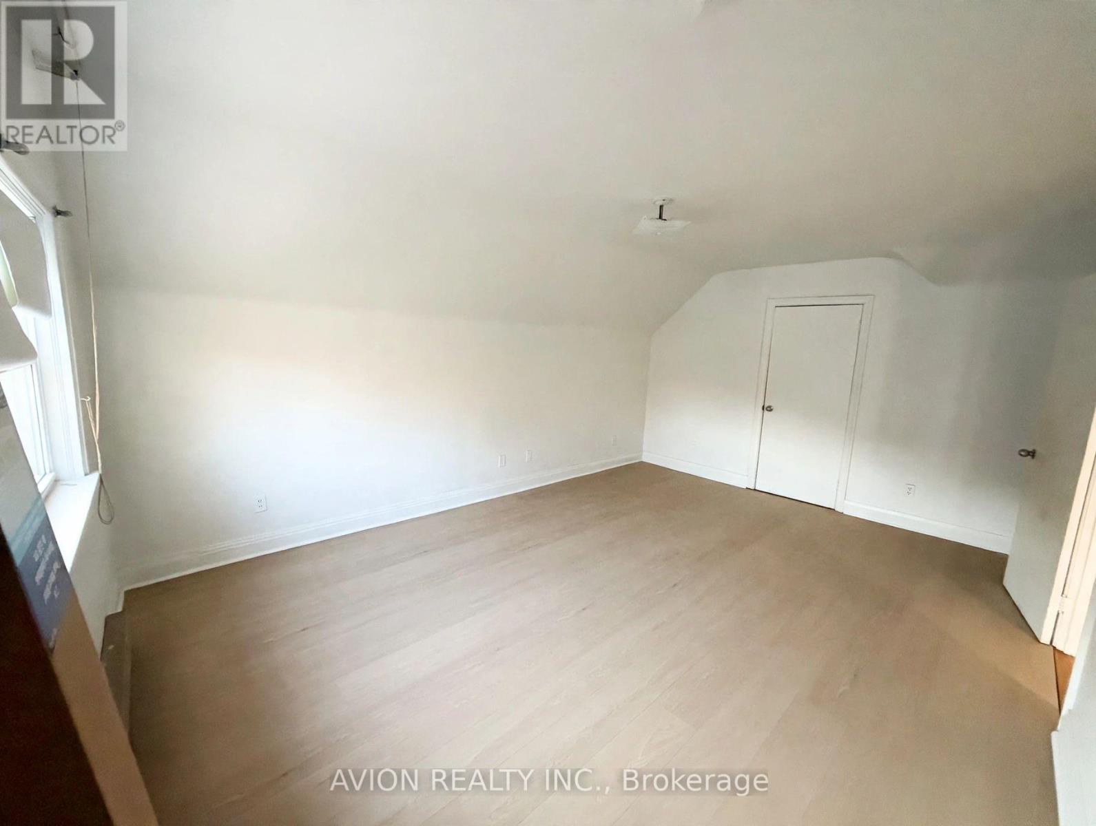 58 Abitibi Avenue, Toronto (Newtonbrook East), Ontario  M2M 2V4 - Photo 6 - C14128352