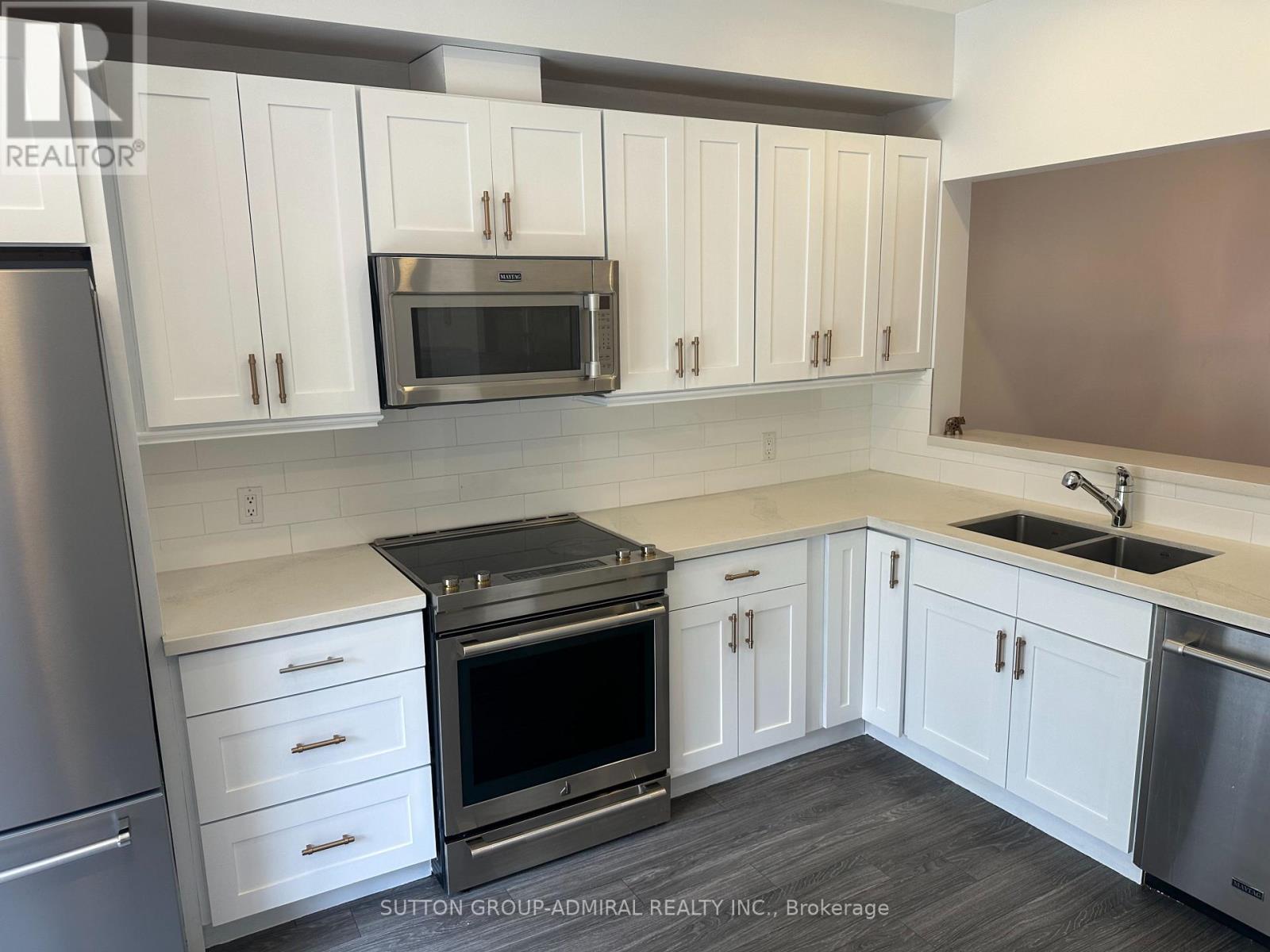 14 - 757 Sheppard Avenue W, Toronto, Ontario  M3H 2S9 - Photo 3 - C14128390