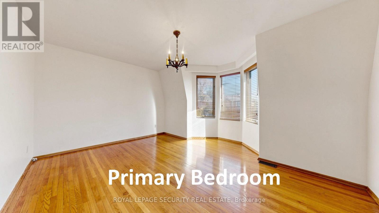 170 Robina Avenue, Toronto, Ontario  M6C 3Y7 - Photo 21 - C14128498