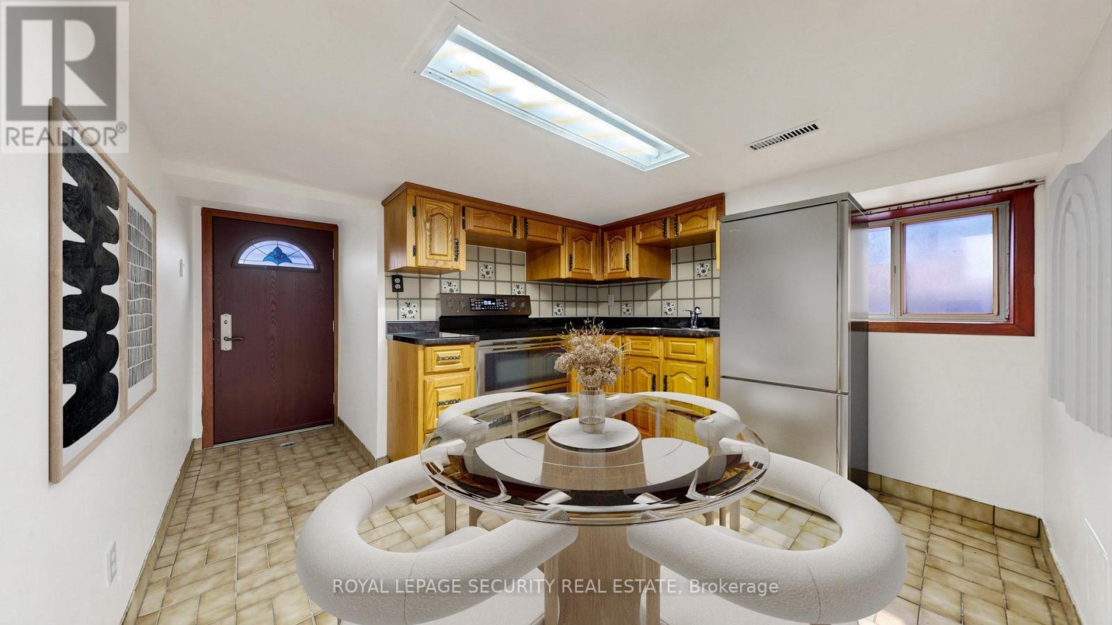 170 Robina Avenue, Toronto, Ontario  M6C 3Y7 - Photo 35 - C14128498