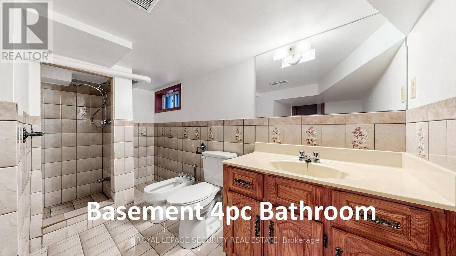 170 Robina Avenue, Toronto, Ontario  M6C 3Y7 - Photo 40 - C14128498