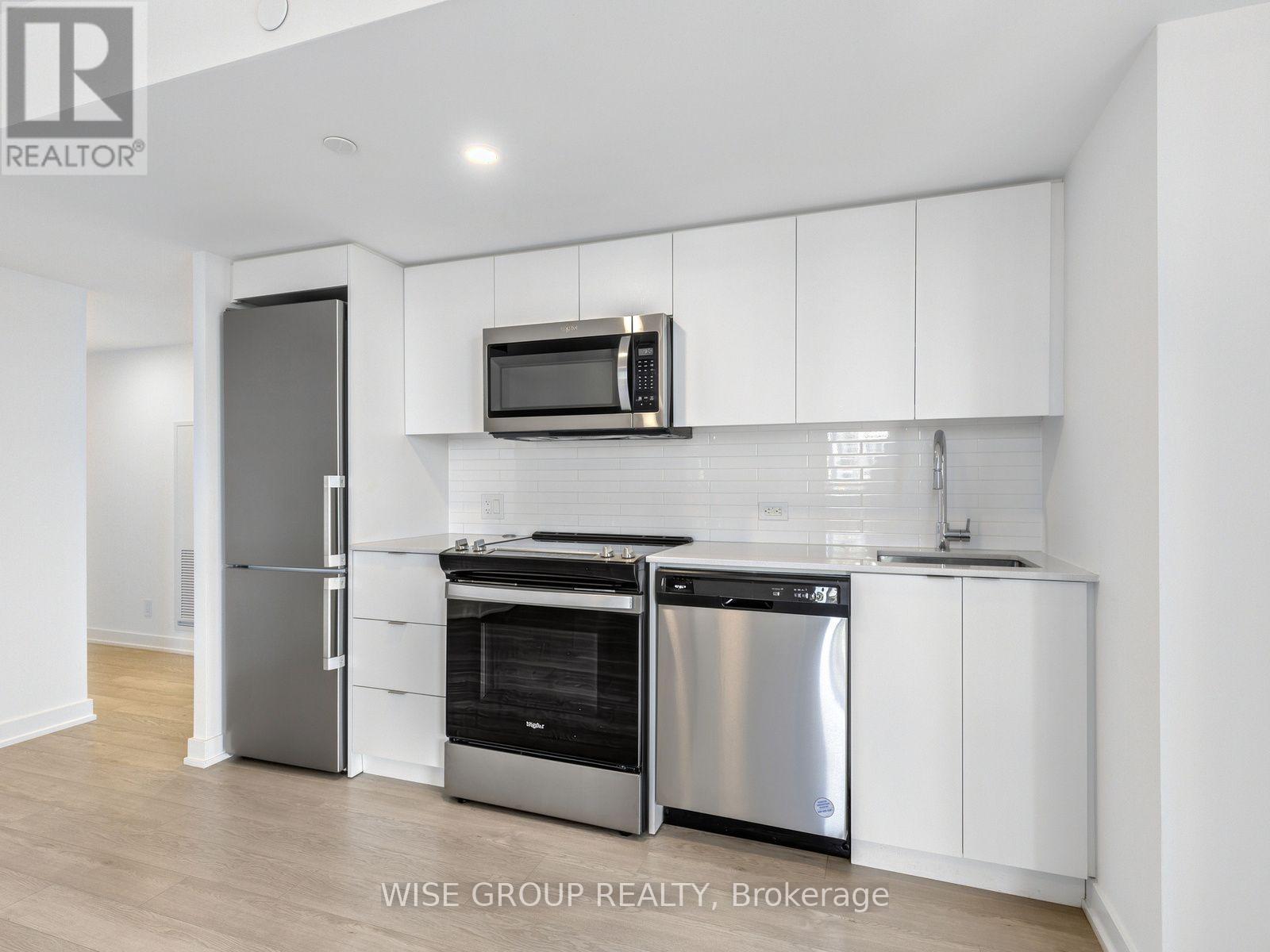910 - 18 Tretti Way, Toronto (Clanton Park), Ontario  M3H 0E4 - Photo 9 - C14128508