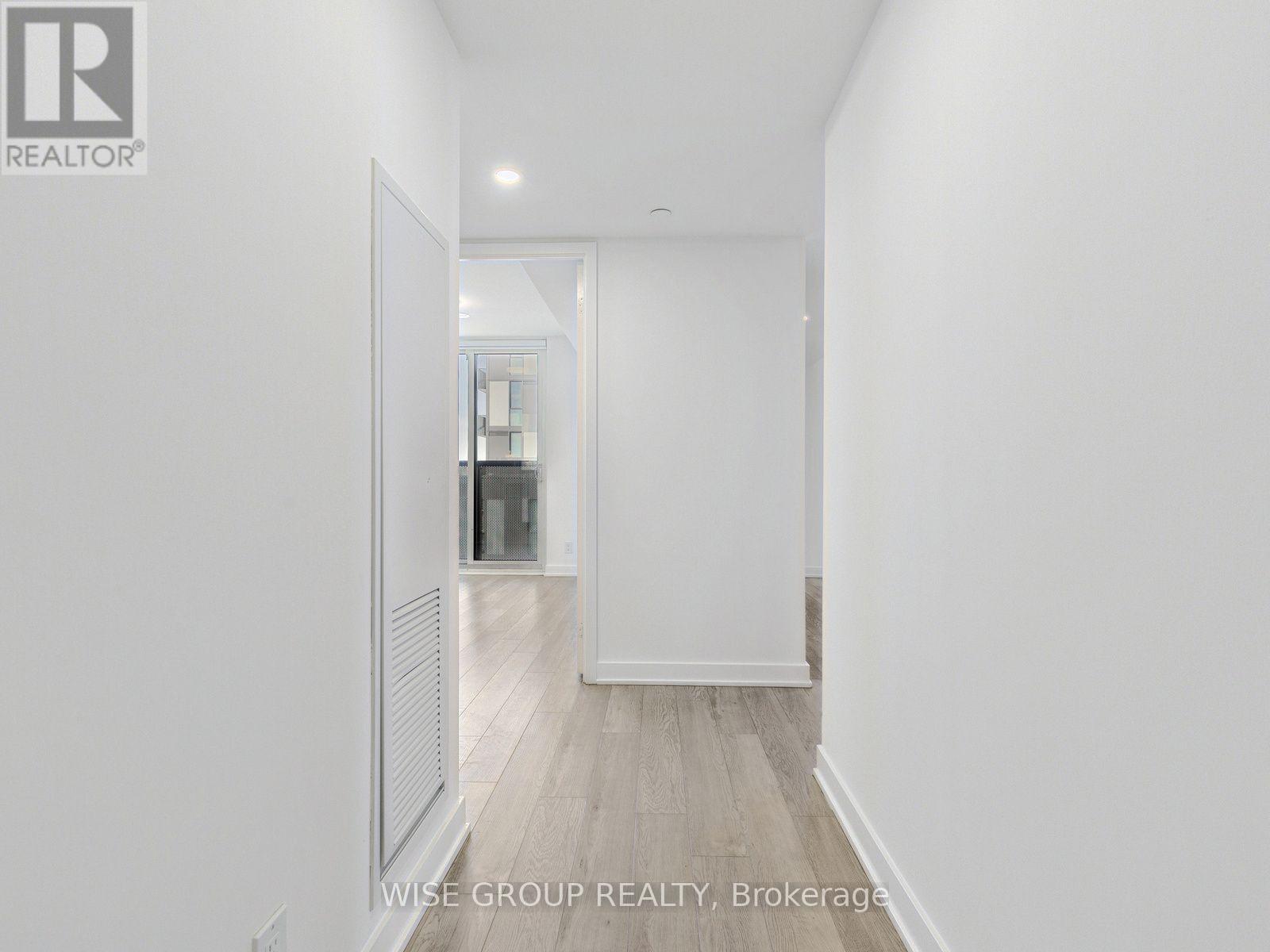 1210 - 18 Tretti Way, Toronto, Ontario  M3H 0E4 - Photo 11 - C14128566