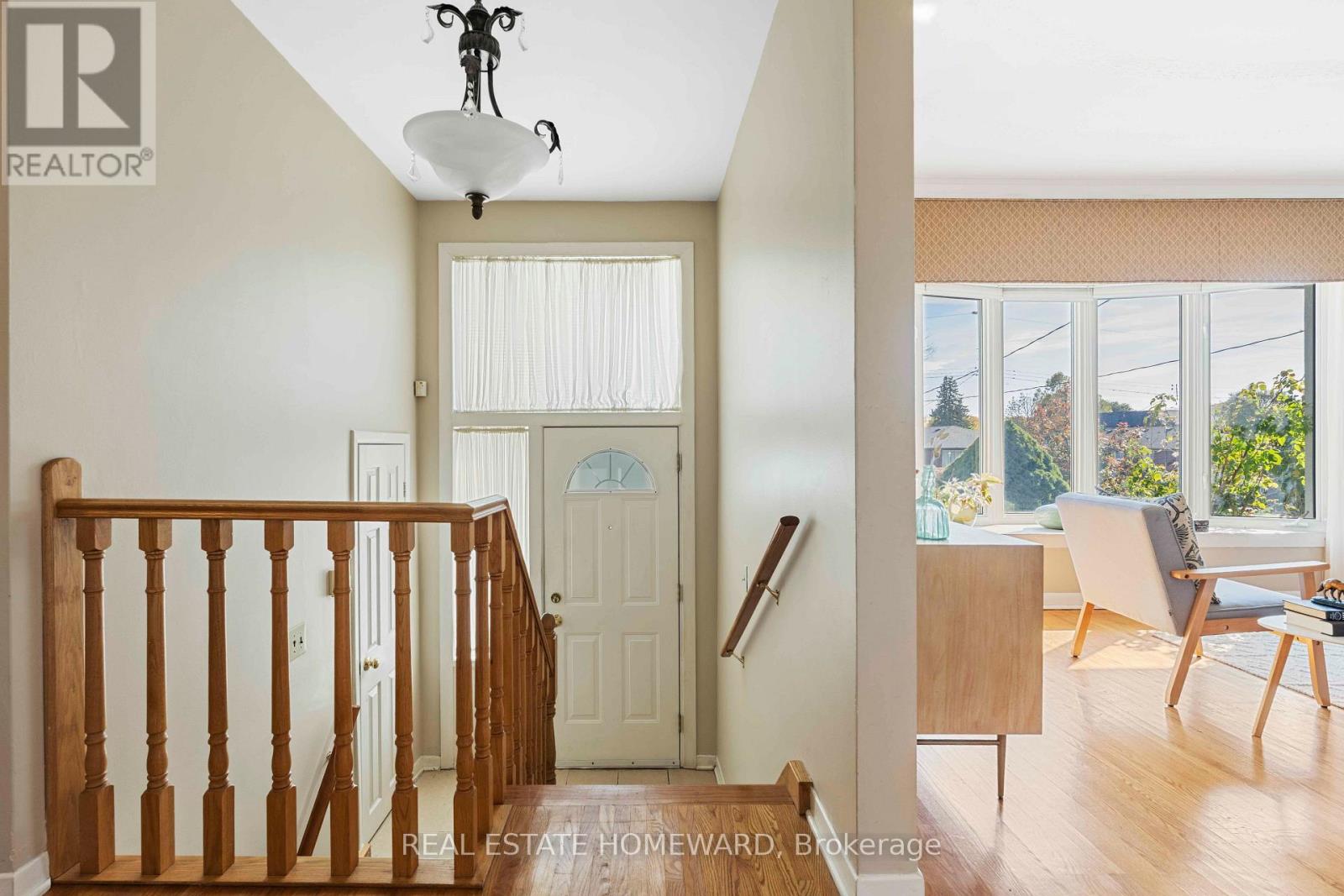 40 Bernadine Street, Toronto, Ontario  M1P 4M2 - Photo 3 - E14128306