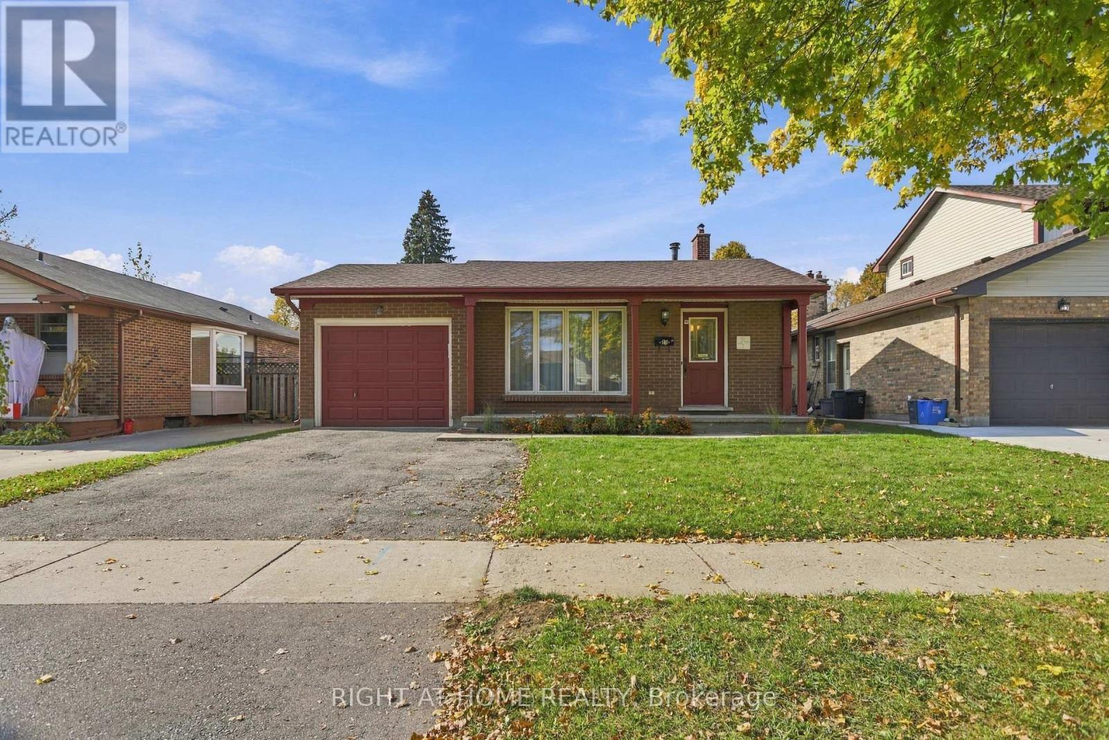 53 Lysanda Avenue, London South, Ontario  N5Z 4L1 - Photo 2 - X14128358
