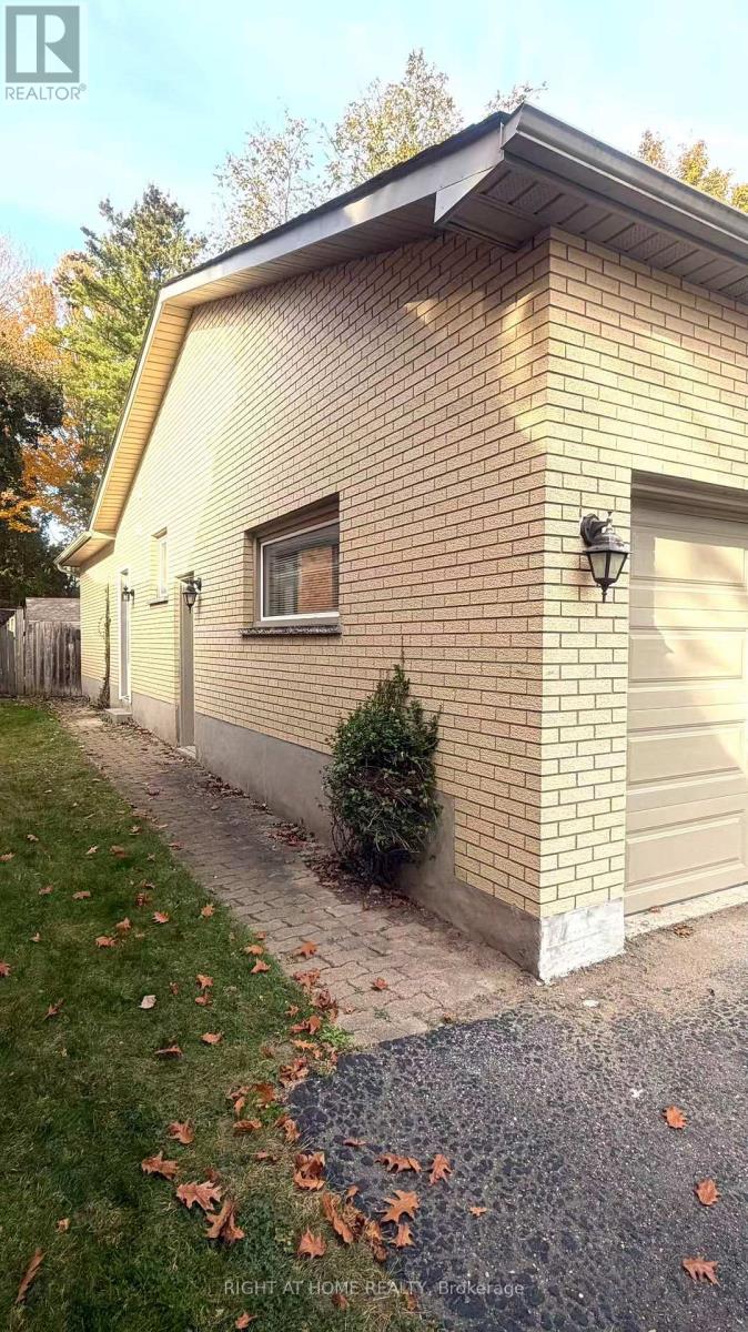 11 Camden Road, London North, Ontario  N5X 2J8 - Photo 3 - X14128568