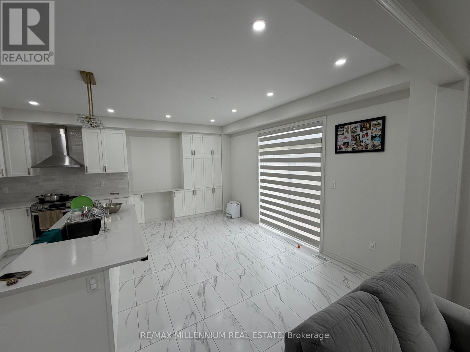52 Sparrow Way, Adjala-Tosorontio (Colgan), Ontario  L0G 1W0 - Photo 17 - N14128534