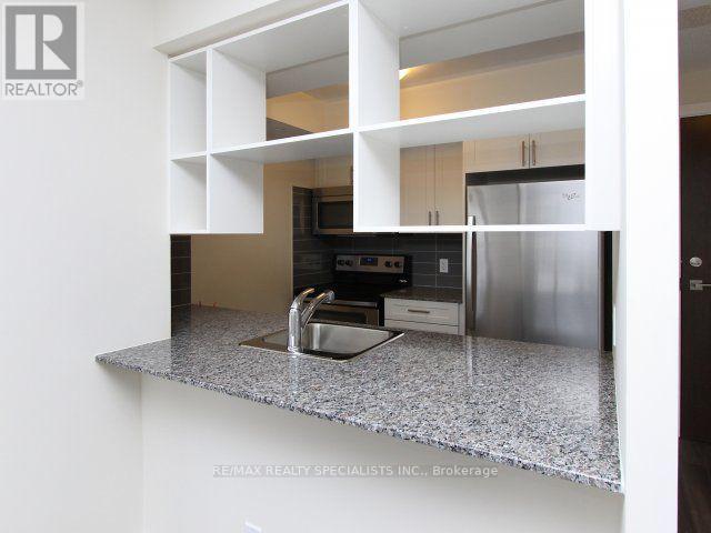 707 - 6 Eva Road, Toronto (Etobicoke West Mall), Ontario  M9C 0B1 - Photo 6 - W14128304