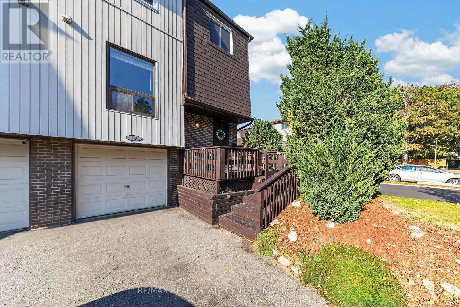 19 - 481 Pitfield Road, Milton (Dp Dorset Park), Ontario  L9T 3J5 - Photo 2 - W14128522