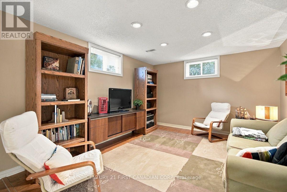 36 Fourwinds Road, London South, Ontario  N6K 3L2 - Photo 39 - X14128020