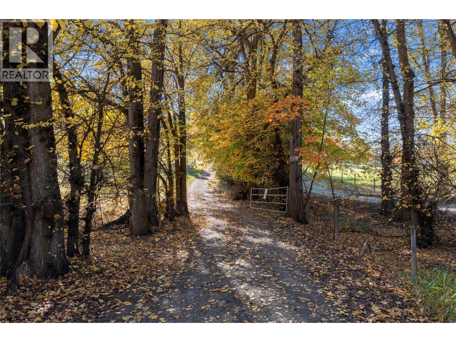 6709 Cosens Bay Road, Coldstream, British Columbia  V1B 1N7 - Photo 49 - 10400706