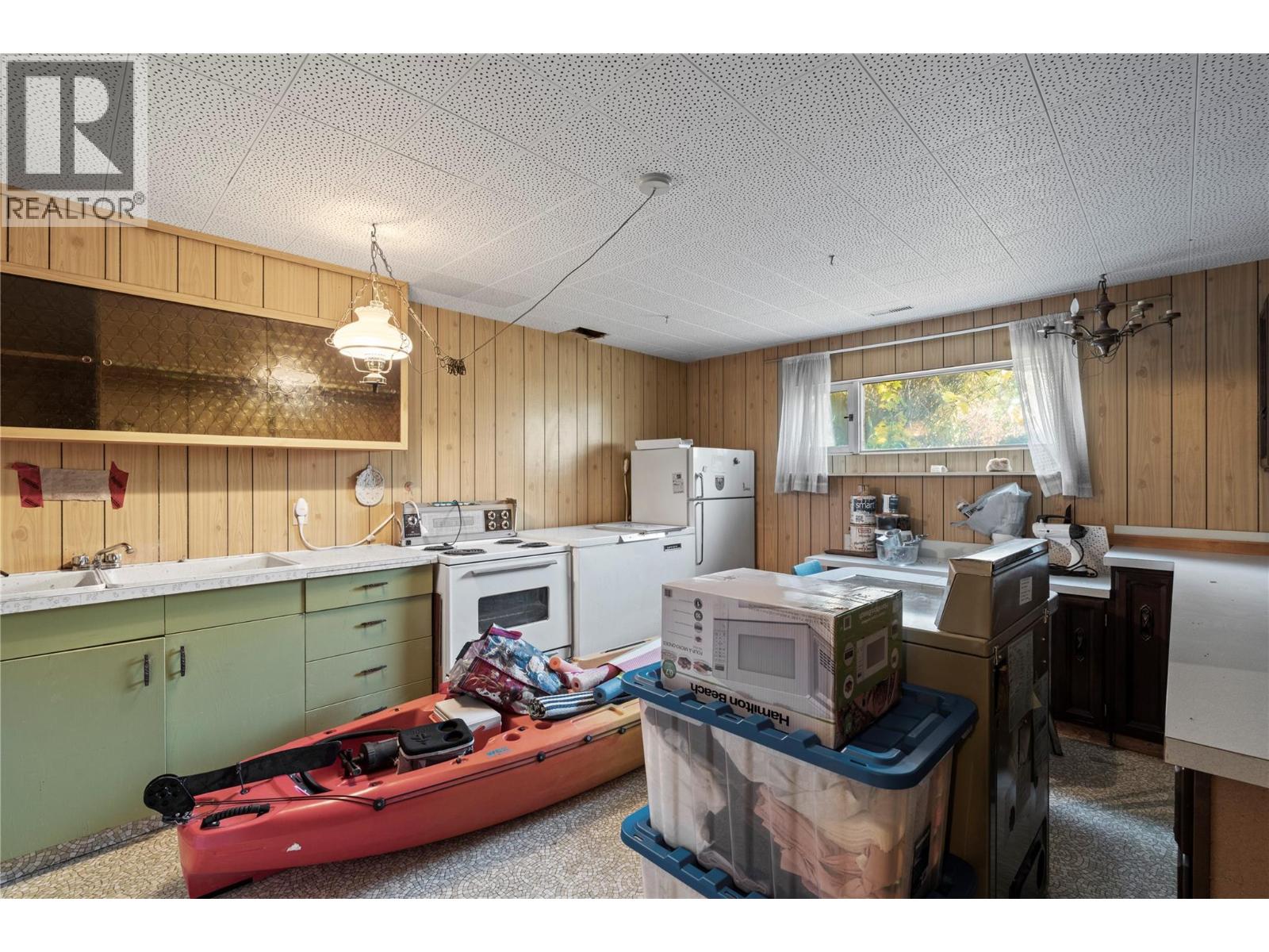 6709 Cosens Bay Road, Coldstream, British Columbia  V1B 1N7 - Photo 31 - 10400706