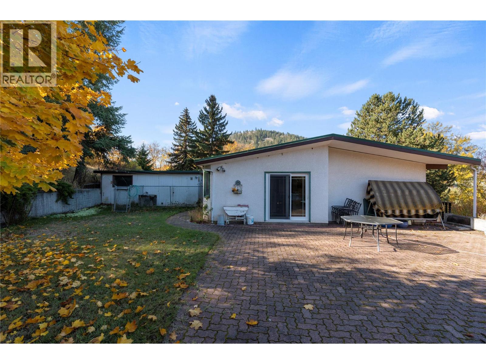 6709 Cosens Bay Road, Coldstream, British Columbia  V1B 1N7 - Photo 41 - 10400706