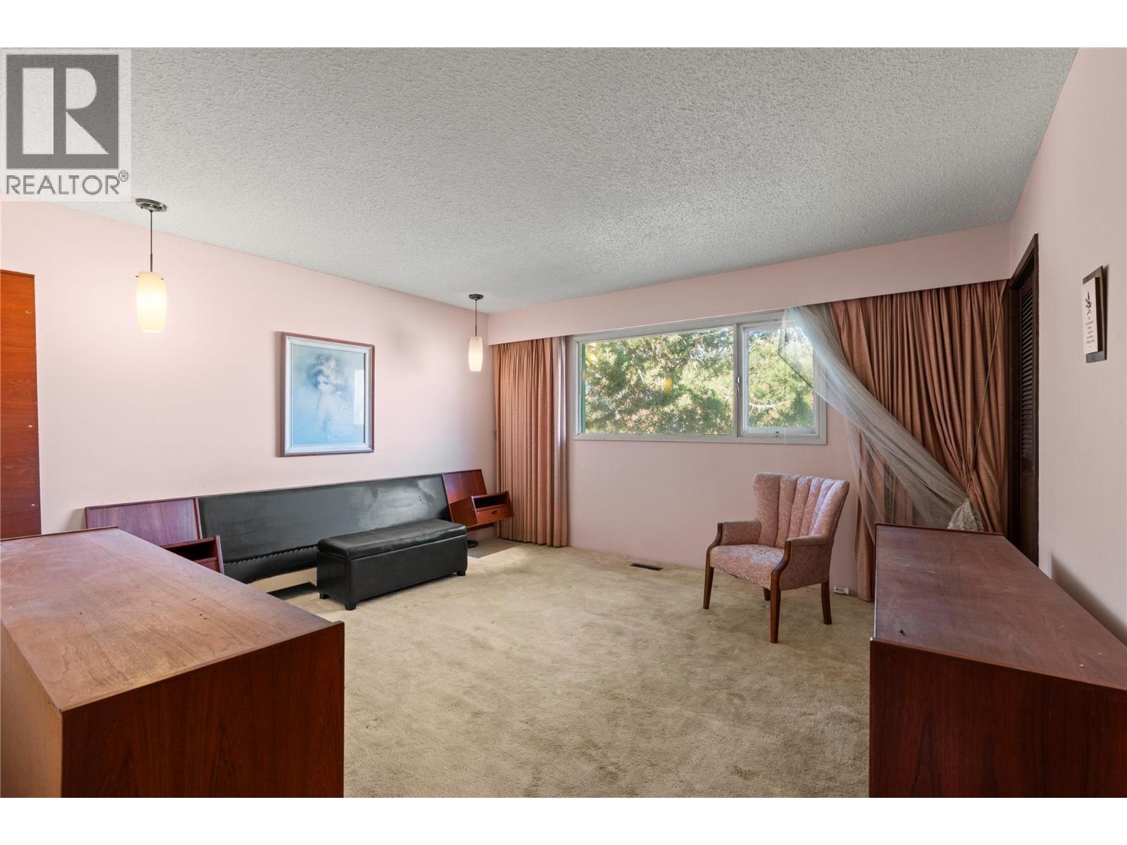 6709 Cosens Bay Road, Coldstream, British Columbia  V1B 1N7 - Photo 26 - 10400706