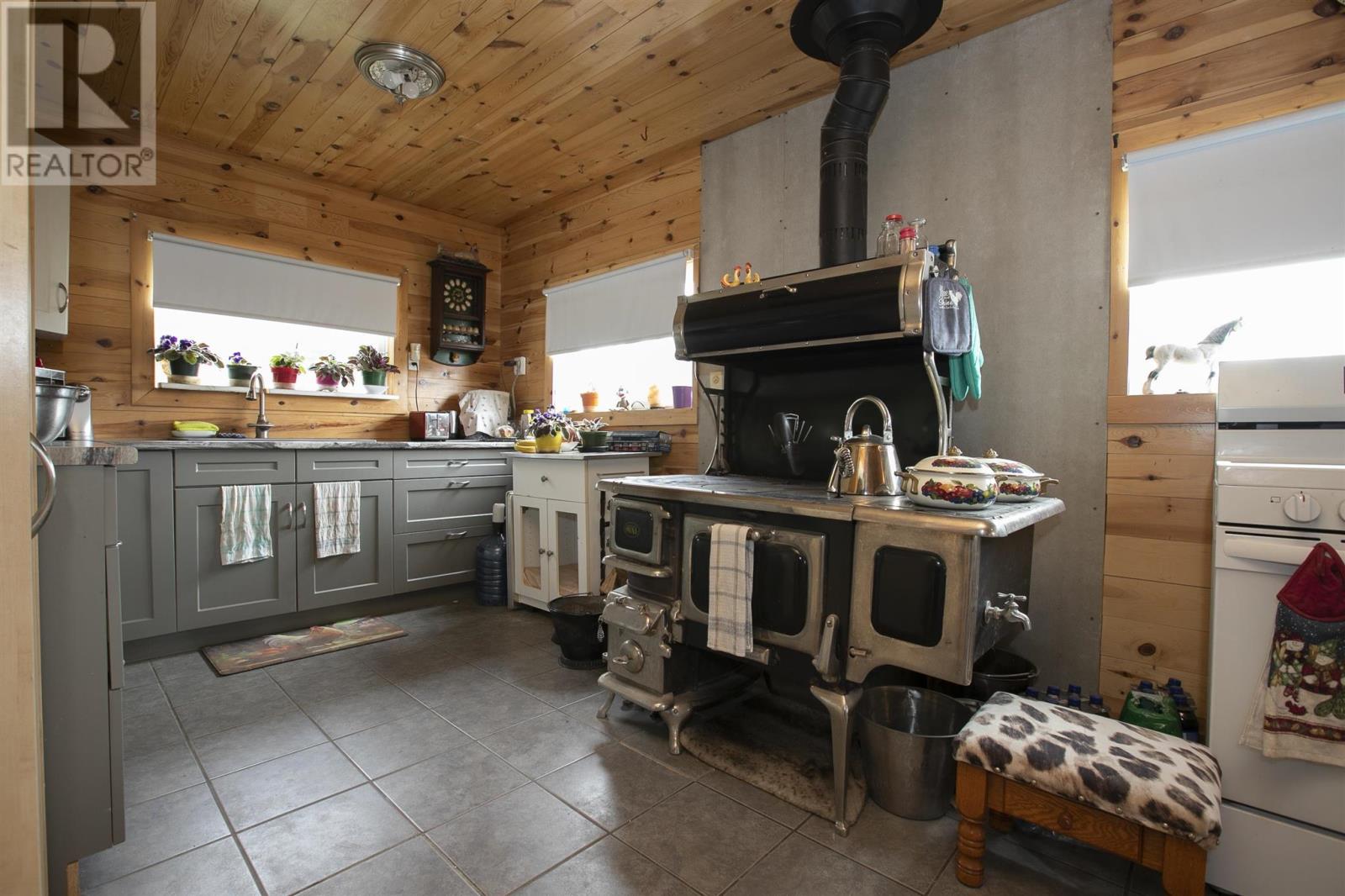 198 River Rd, On P0r1l0, Ontario  P0R 1L0 - Photo 36 - SM263018