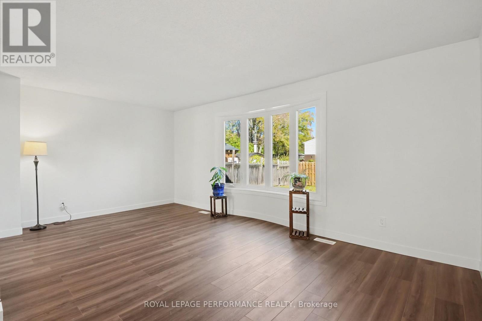 2376 Rondel Street, Ottawa, Ontario  K1B 4M2 - Photo 7 - X14104196