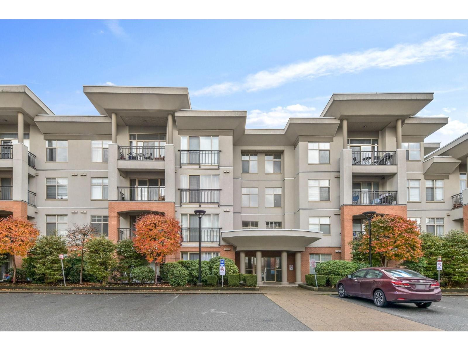 312 33545 Rainbow Avenue, Abbotsford, British Columbia  V2S 0B9 - Photo 2 - R3179138