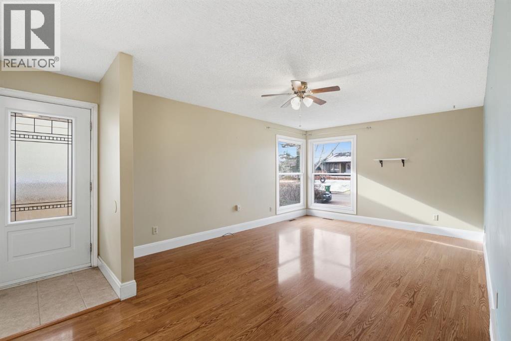 20 Glenpatrick Place, Cochrane, Alberta  T4C 1H6 - Photo 6 - A2354748