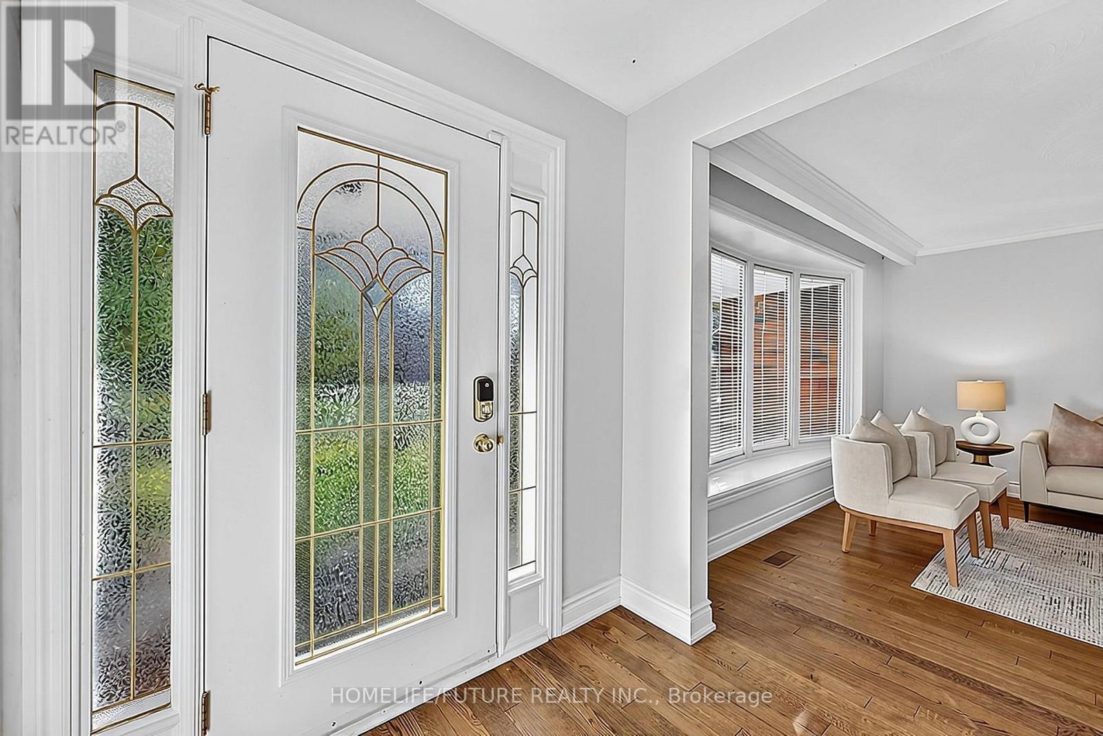 18 Ivan Road, Toronto, Ontario  M1C 1V2 - Photo 3 - E14111818