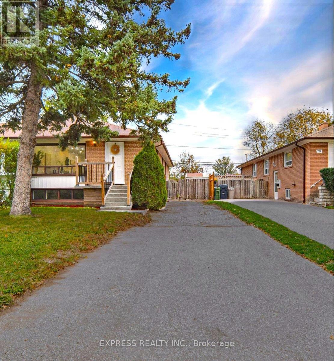 68 PINTAIL CRESCENT, Toronto, Ontario