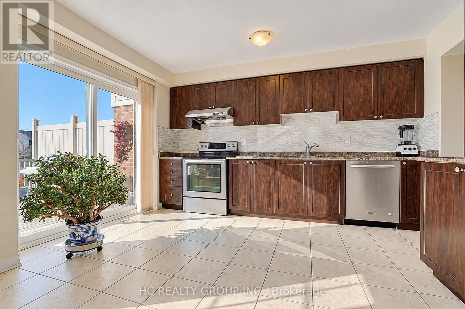 2456 William Jackson Drive, Pickering (Duffin Heights), Ontario  L1X 0C3 - Photo 11 - E14128702