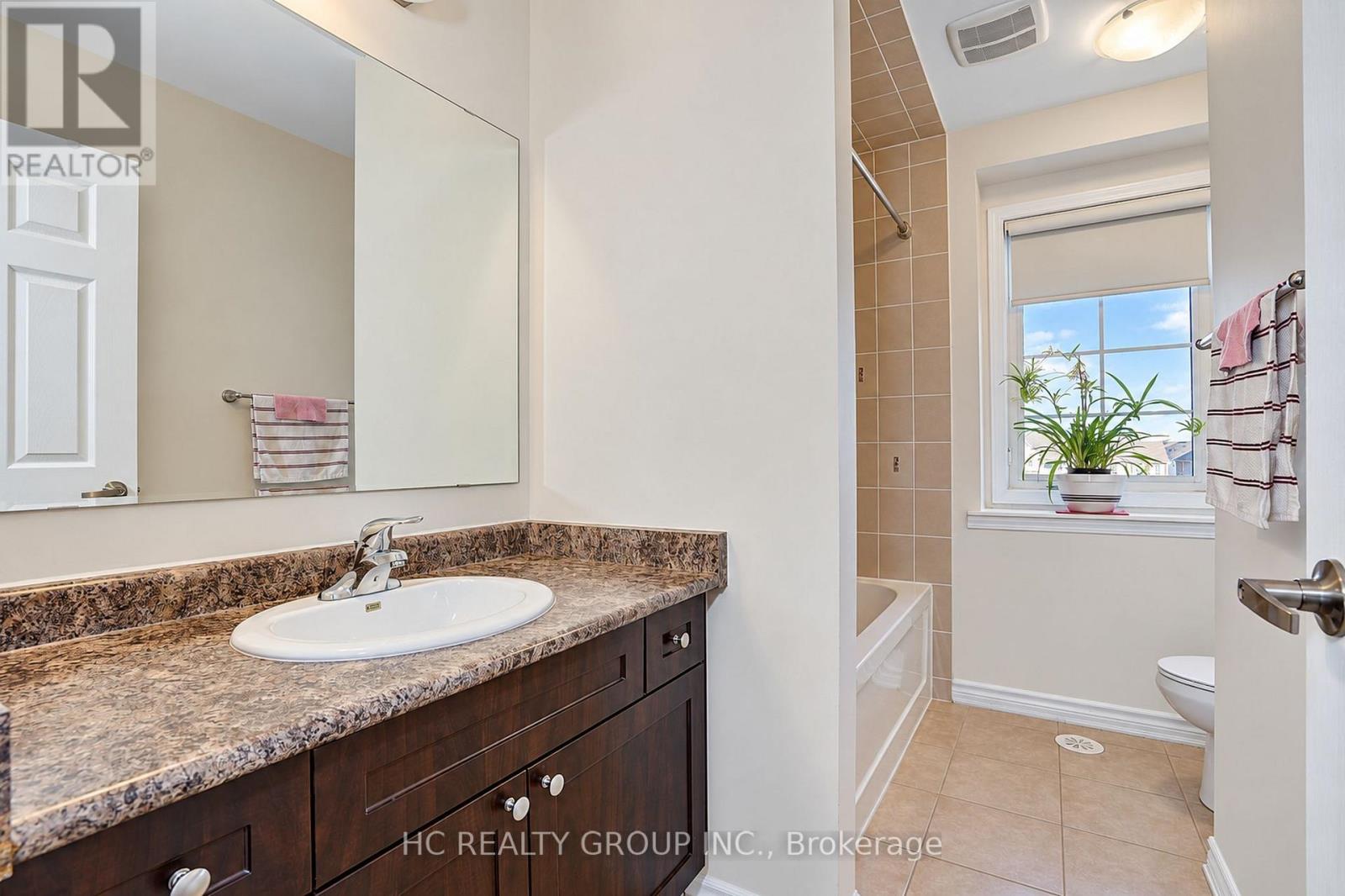 2456 William Jackson Drive, Pickering (Duffin Heights), Ontario  L1X 0C3 - Photo 34 - E14128702