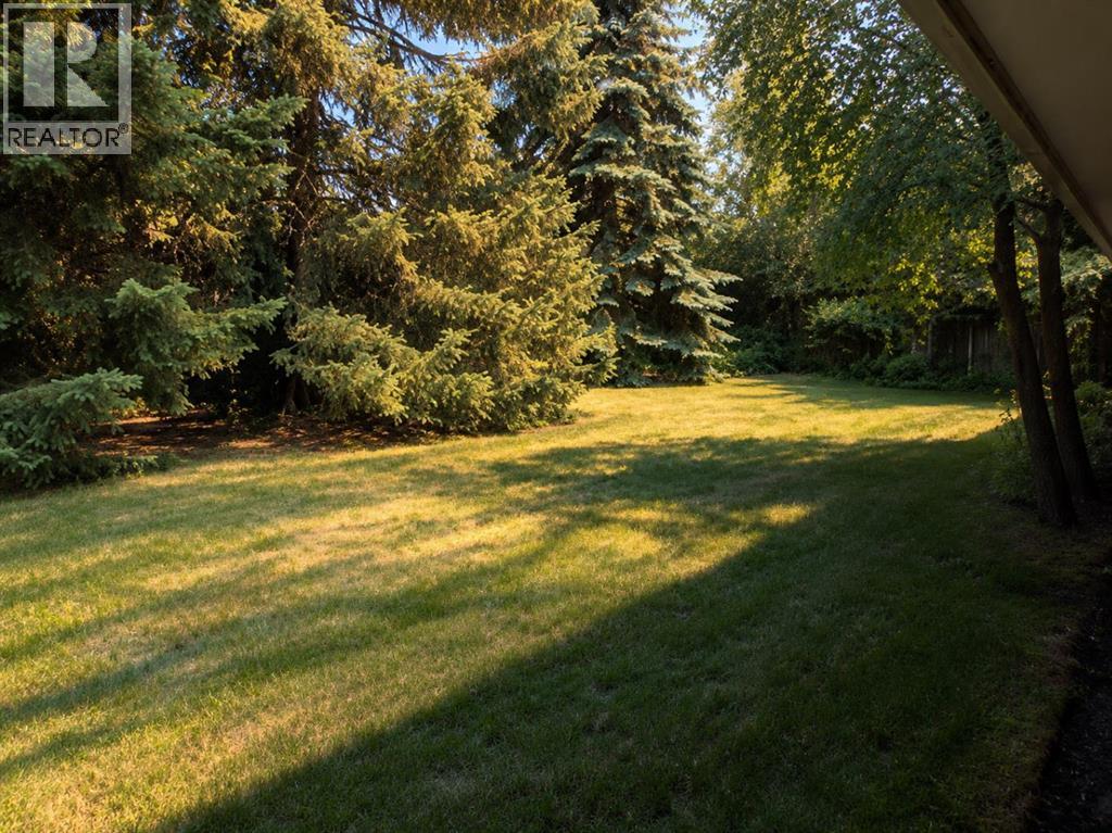 1616 11 Avenue NW, Calgary, Alberta  T2N 1G9 - Photo 3 - A2353011