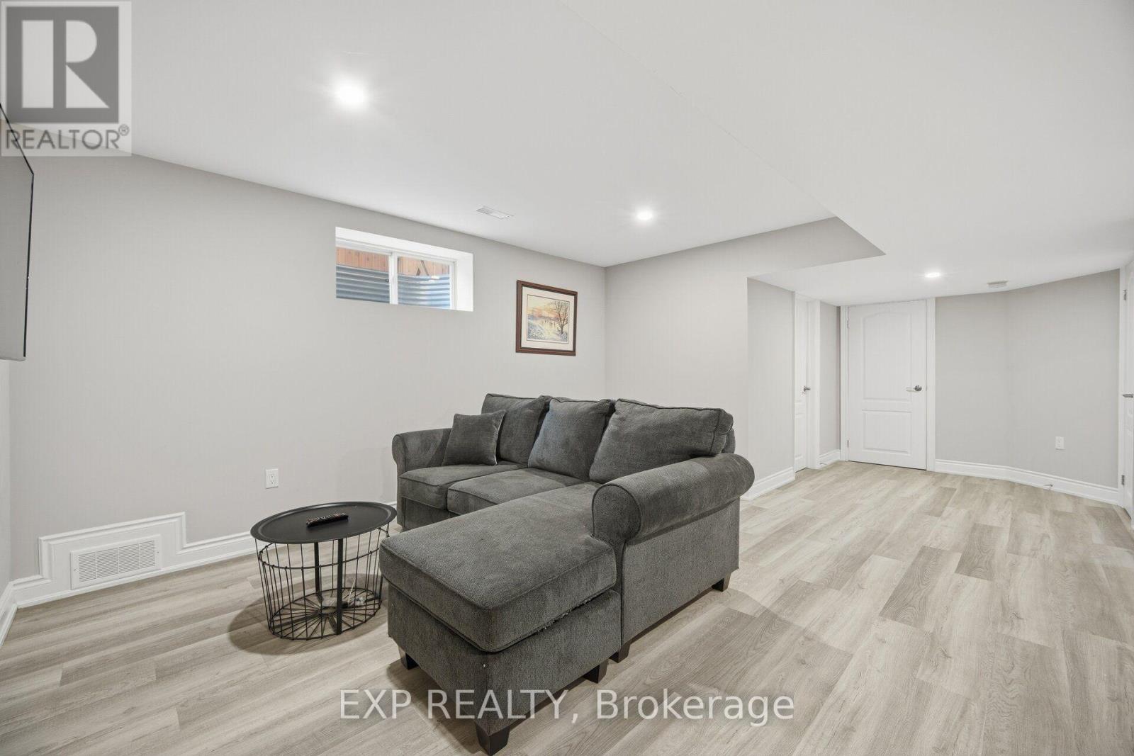 16 Shephard Avenue, New Tecumseth, Ontario  L9R 2E6 - Photo 35 - N14125260